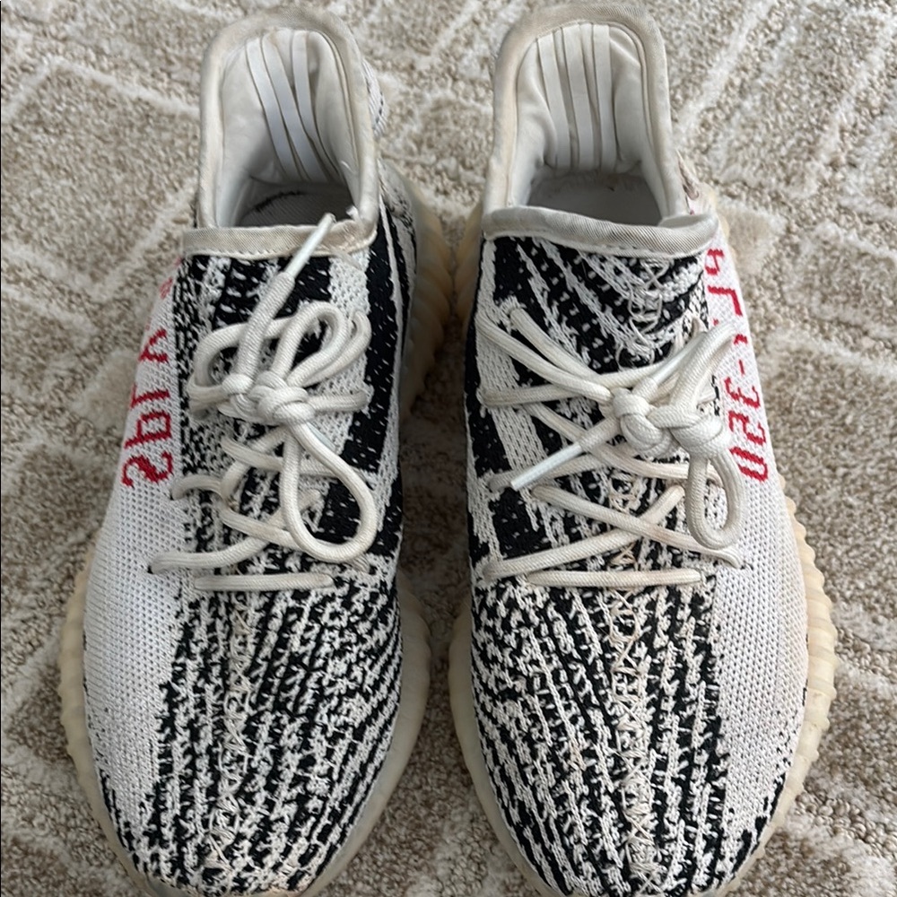 Adidas Yeezy Boost 350 V2 Zebra Sneakers